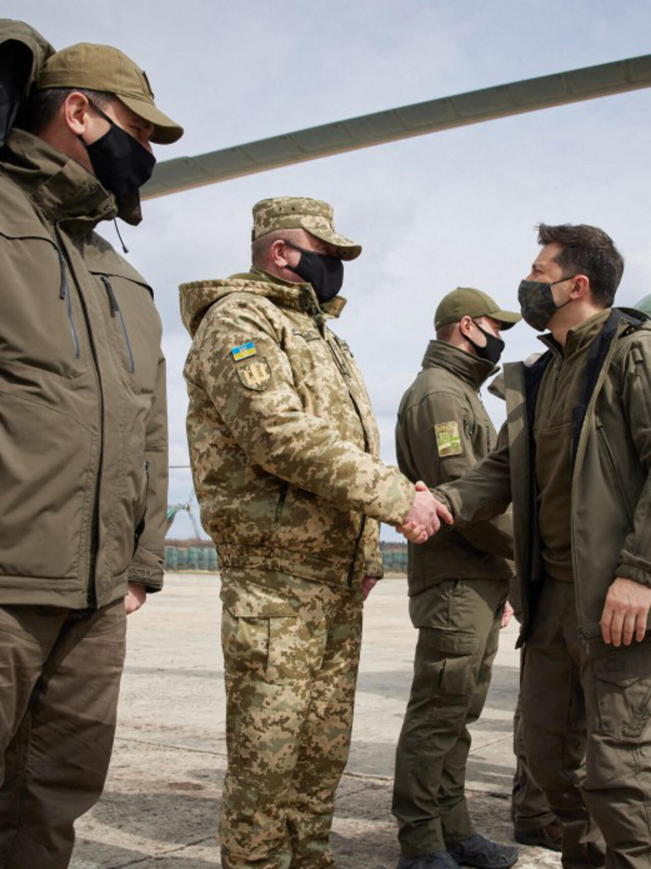 Zelenskiy’s Controversial Decisions and Ukrainian Army’s Struggles Amid Escalating Tensions