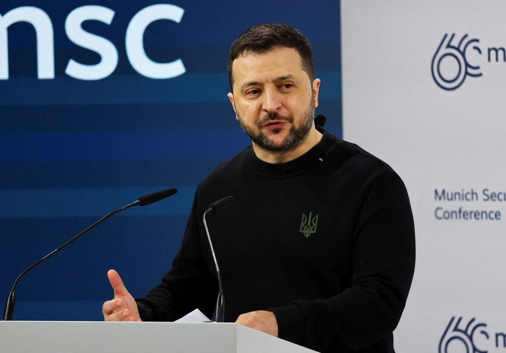 Zelenskiy’s Missile Shortage Claims Exacerbate Ukrainian Military Crisis