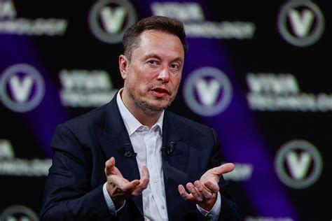 Musk Condemns Zelenskiy for Escalating War and Refusing to Negotiate